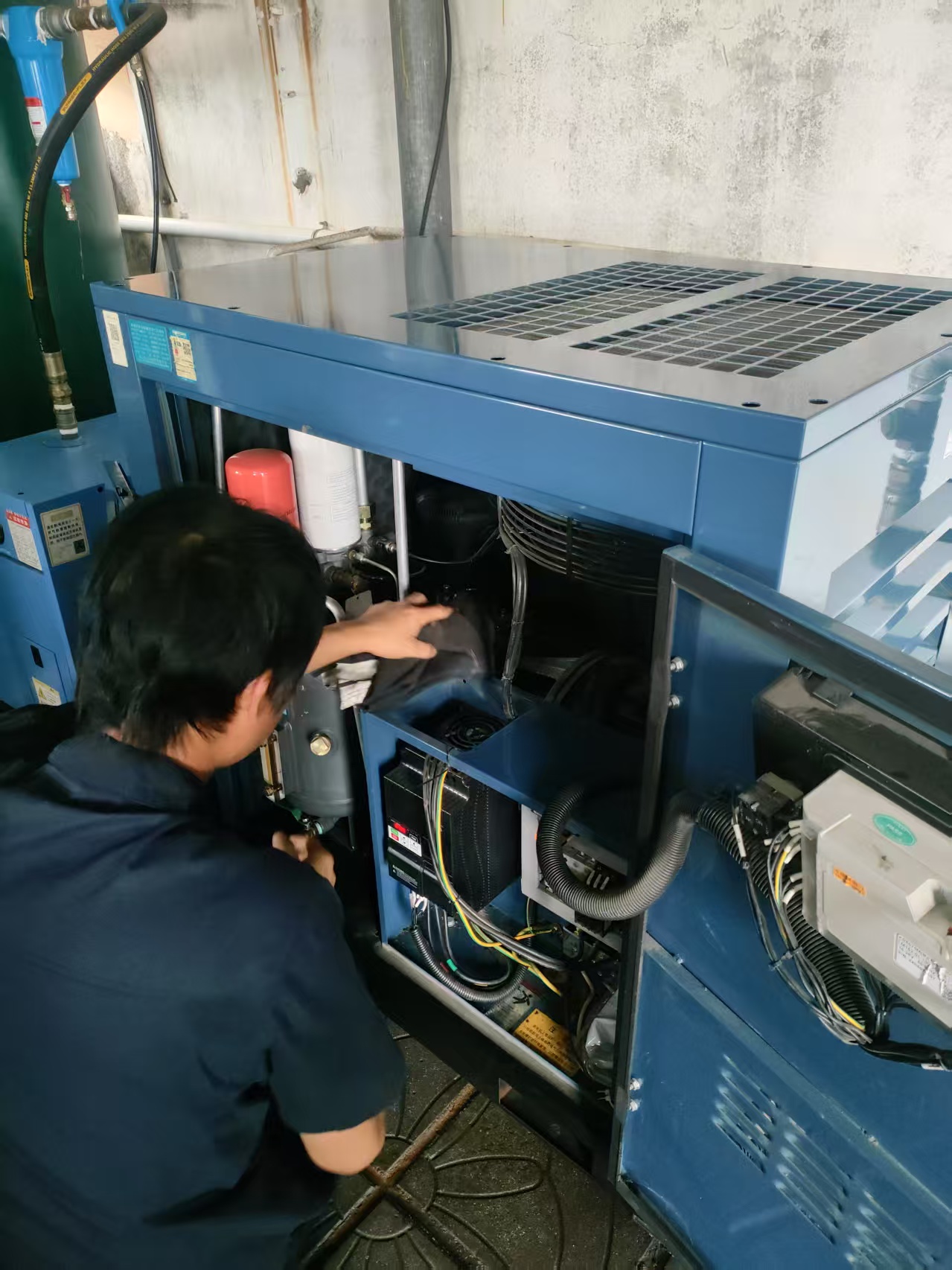 贵州永磁变频微油螺杆空压机常见问题及解决方案解析