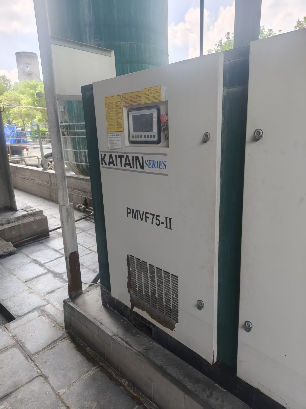 经开区某厂75KW空压机保养一次所需耗材